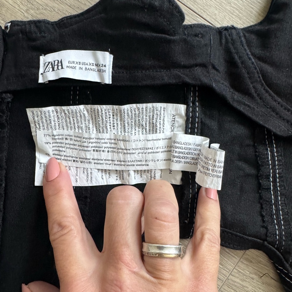 Zara Black Top with White Stitching - Picture 16 of 16